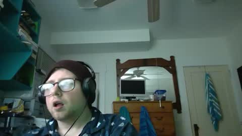 HandicappedLaugher online show from December 3, 2024, 5:53 am