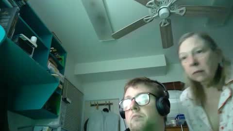 HandicappedLaugher online show from December 4, 2024, 1:47 am