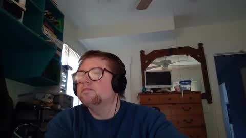 HandicappedLaugher online show from December 30, 2024, 7:21 pm