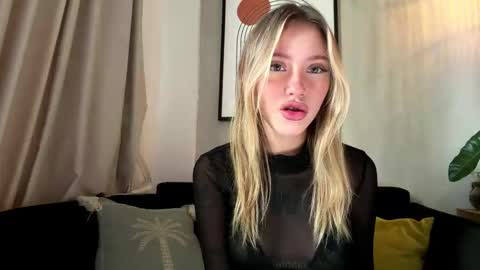 Mia online show from February 2, 2026, 5:06 am