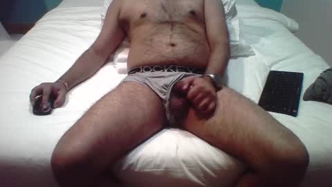 trvling_paul online show from December 16, 2024, 1:43 pm