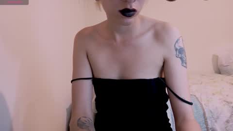 Cait online show from October 26, 2025, 12:38 am