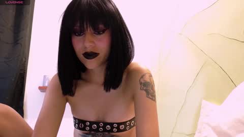 Snapshot of tryp666 chatting on February 12, 2026, 5:02 am Cait online show from February 12, 2026, 5:02 am