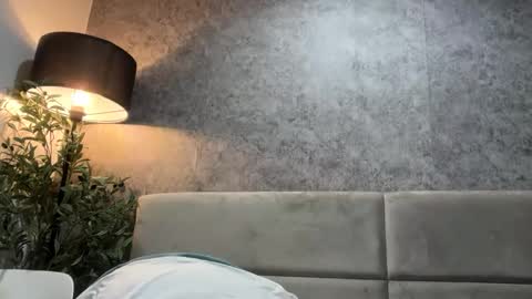 ts_danielahugecock_xxx online show from January 19, 2026, 12:31 pm