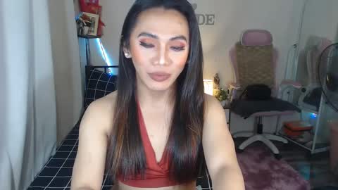 Snapshot of ts_jadexxx chatting on December 19, 2024, 10:10 pm Jade online show from December 19, 2024, 10:10 pm