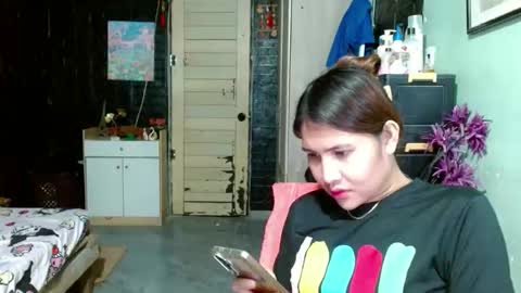 SHENA  online show from March 16, 2026, 7:40 pm