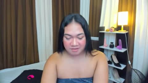 Karen Oquio online show from October 9, 2025, 5:27 am