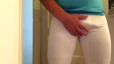 Snapshot of ttt94xxx chatting on September 24, 2025, 11:24 am Tommy online show from September 24, 2025, 11:24 am