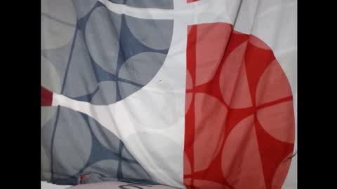 tu fresas21 online show from March 3, 2026, 8:37 pm