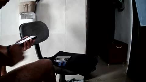 turromantiko2211 online show from February 15, 2026, 12:47 pm