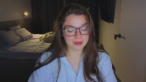 Ariana online show from October 28, 2025, 8:22 pm