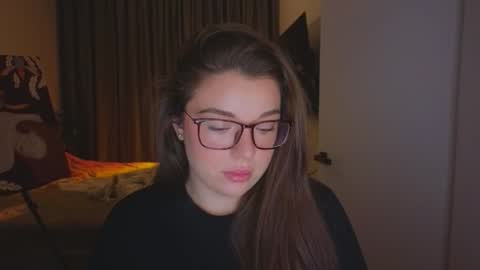 Ariana online show from November 8, 2025, 9:13 pm