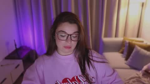 Snapshot of tutti_frutti_ chatting on March 3, 2026, 9:10 pm Ariana online show from March 3, 2026, 9:10 pm