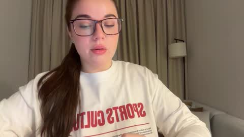 Snapshot of tutti_frutti_ chatting on March 14, 2026, 9:20 pm Ariana online show from March 14, 2026, 9:20 pm
