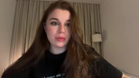 Snapshot of tutti_frutti_ chatting on March 22, 2026, 7:39 pm Ariana online show from March 22, 2026, 7:39 pm
