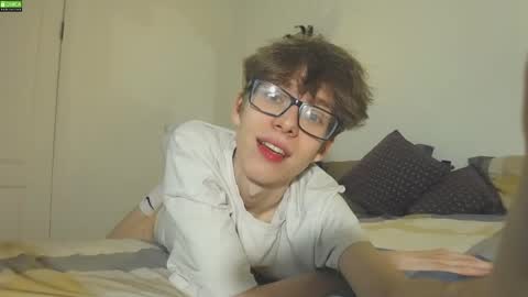 Snapshot of tuz94 chatting on December 7, 2024, 9:33 pm Dan online show from December 7, 2024, 9:33 pm