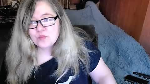 Lana online show from March 3, 2025, 8:54 pm