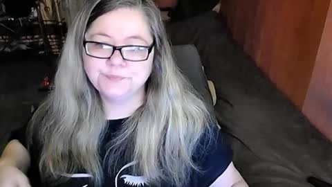 Lana online show from March 6, 2025, 8:59 pm