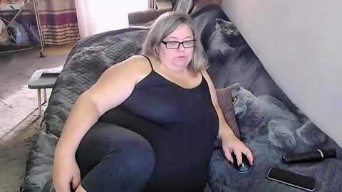 Lana online show from September 26, 2025, 1:42 am