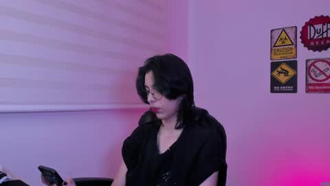 Eve  Lili online show from March 27, 2026, 10:20 pm