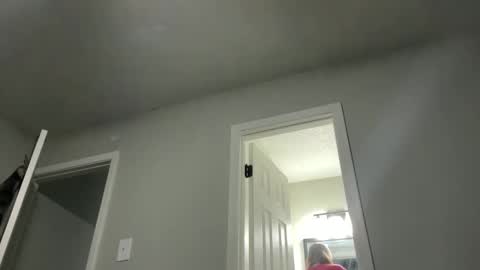 Snapshot of twinfl4m3ss chatting on March 4, 2026, 1:44 am twinfl4m3ss online show from March 4, 2026, 1:44 am