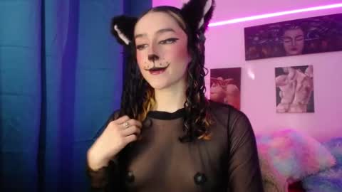 TwinFlamesXX online show from September 23, 2025, 8:34 pm