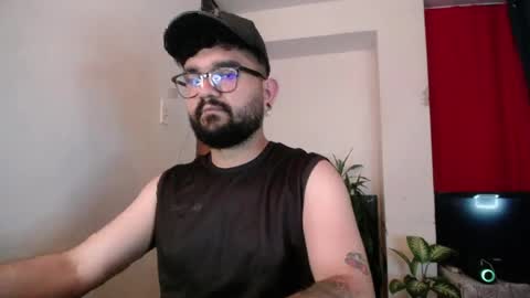 TwinFlamesXX online show from April 3, 2026, 12:08 am