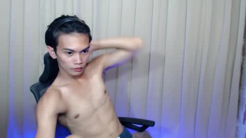 Snapshot of twink_clint chatting on February 27, 2025, 12:56 pm twink_clint online show from February 27, 2025, 12:56 pm