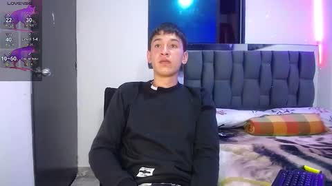 Snapshot of twink_daren chatting on February 25, 2025, 6:42 pm Mr Daren online show from February 25, 2025, 6:42 pm