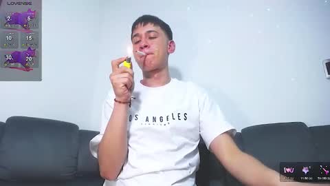 Snapshot of twink_daren chatting on March 6, 2025, 12:21 am Mr Daren online show from March 6, 2025, 12:21 am