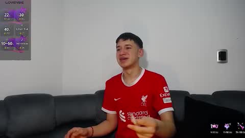 Snapshot of twink_daren chatting on March 8, 2025, 12:22 am Mr Daren online show from March 8, 2025, 12:22 am