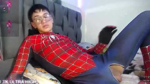 Snapshot of twink_daren chatting on March 11, 2025, 12:00 am Mr Daren online show from March 11, 2025, 12:00 am