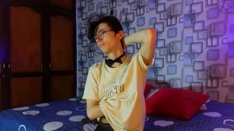 Sebastin online show from April 17, 2026, 12:19 pm