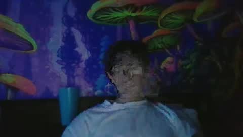 Snapshot of twinkboyboi69 chatting on January 15, 2026, 1:43 am twinkboyboi69 online show from January 15, 2026, 1:43 am