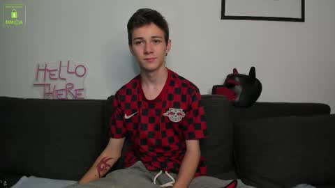 Snapshot of twinkguy_slim chatting on September 22, 2025, 4:36 am Viego Pattel online show from September 22, 2025, 4:36 am