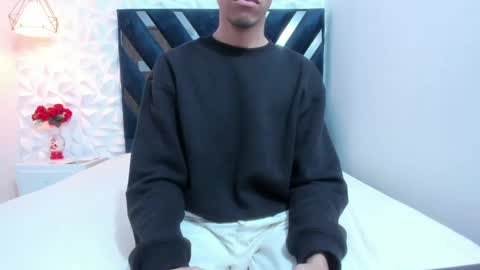 Snapshot of twinks08 chatting on February 5, 2025, 10:55 pm twinks08 online show from February 5, 2025, 10:55 pm