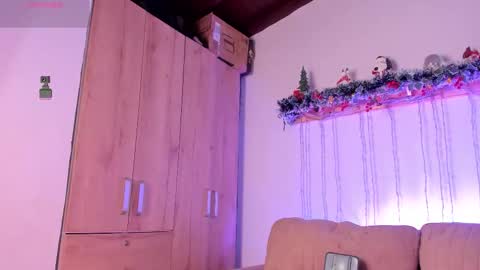 twinksboys_23 online show from January 15, 2026, 5:27 pm