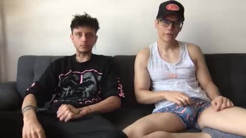 Derrick online show from October 14, 2025, 5:03 pm