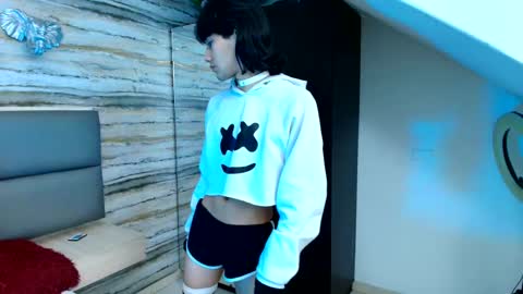 twinslovers_ online show from November 25, 2025, 1:27 am