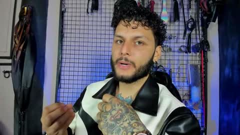 Clio  Tadeo online show from March 19, 2026, 4:05 am