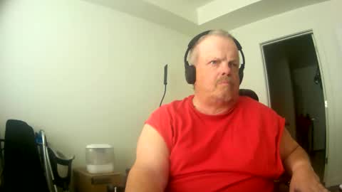 two_wheels_two_balls online show from February 24, 2026, 7:45 pm