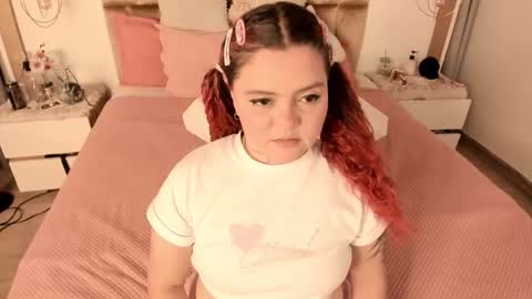 Twiggy online show from March 3, 2025, 8:11 pm