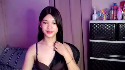 Snapshot of tyladine chatting on October 6, 2025, 7:55 pm tyladine online show from October 6, 2025, 7:55 pm