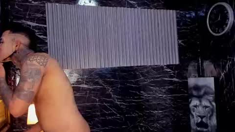 tyler_bell_ online show from June 10, 2026, 3:50 am