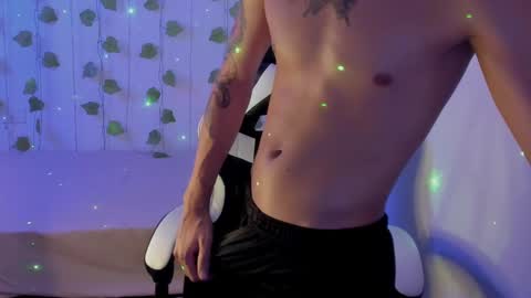 Tyler Garcia  online show from February 1, 2025, 10:26 am