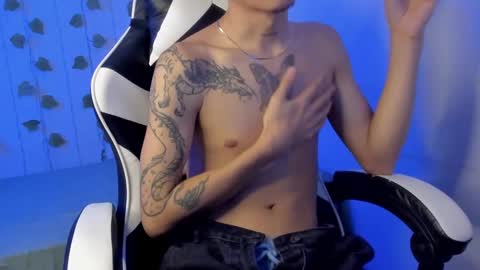 Tyler Garcia  online show from February 27, 2025, 6:18 am