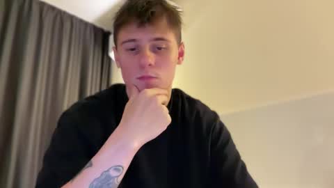 Snapshot of tyler_garrner chatting on October 19, 2025, 8:42 pm tyler_garrner online show from October 19, 2025, 8:42 pm