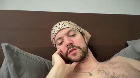 Tyleruzi online show from January 16, 2025, 6:06 pm