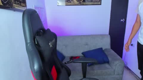   online show from March 9, 2025, 6:50 am