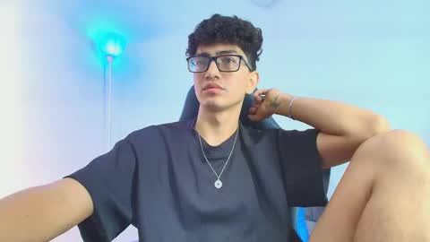   online show from October 11, 2025, 1:42 pm